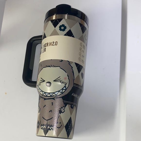 Stanley Labubu The Monsters Tumbler 40oz Grey Black A‎ Lucky Argyle Daisy Smiley - Picture 2 of 7